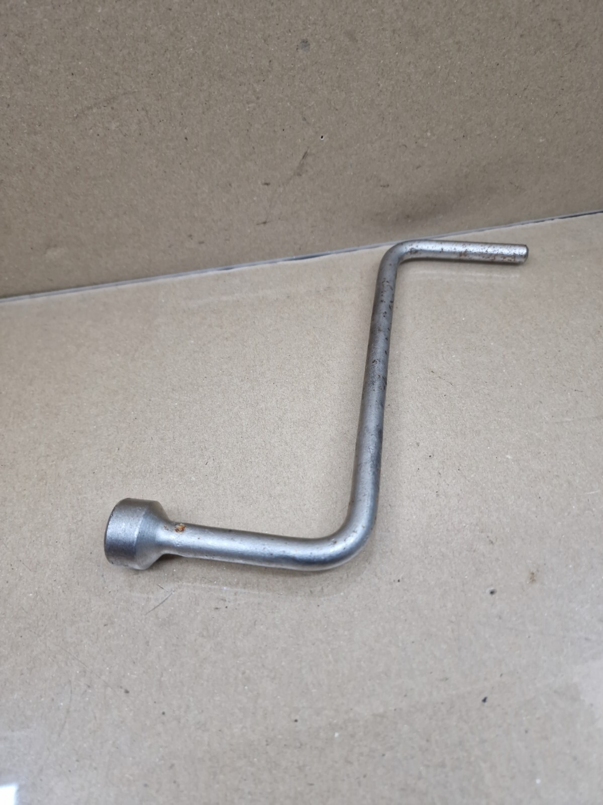 BMW 1 3 5 Series E39 E46 E60 E61 E87 E90 E91 WHEEL BOLT NUT TOOL 17 HEYCO WRENCH eBay