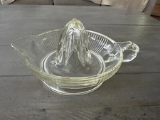 Vintage Citrus Juicer Ribbed Glass Handle Pour Spout 9 inch