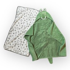 Pottery Barn Kids And Burt s Bees Baby Hooded Towel Lot Alligator Alphabet Print