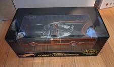 1:18 Hot Wheels BATMAN 1966 Classic TV Series BATMOBILE Unopened 2014 Black Box 