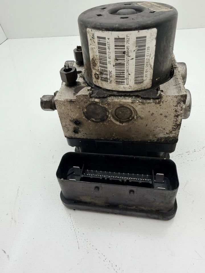 CARGADOR DODGE P04779679AC 2008 ABS control de bomba de freno antibloqueo OEM B290-18 Foto 3 de 4