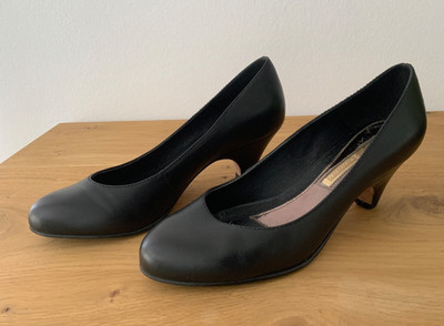 Buffalo LONDON Damen Pumps schwarz, Gr. 39, Absatz 7 cm hoch