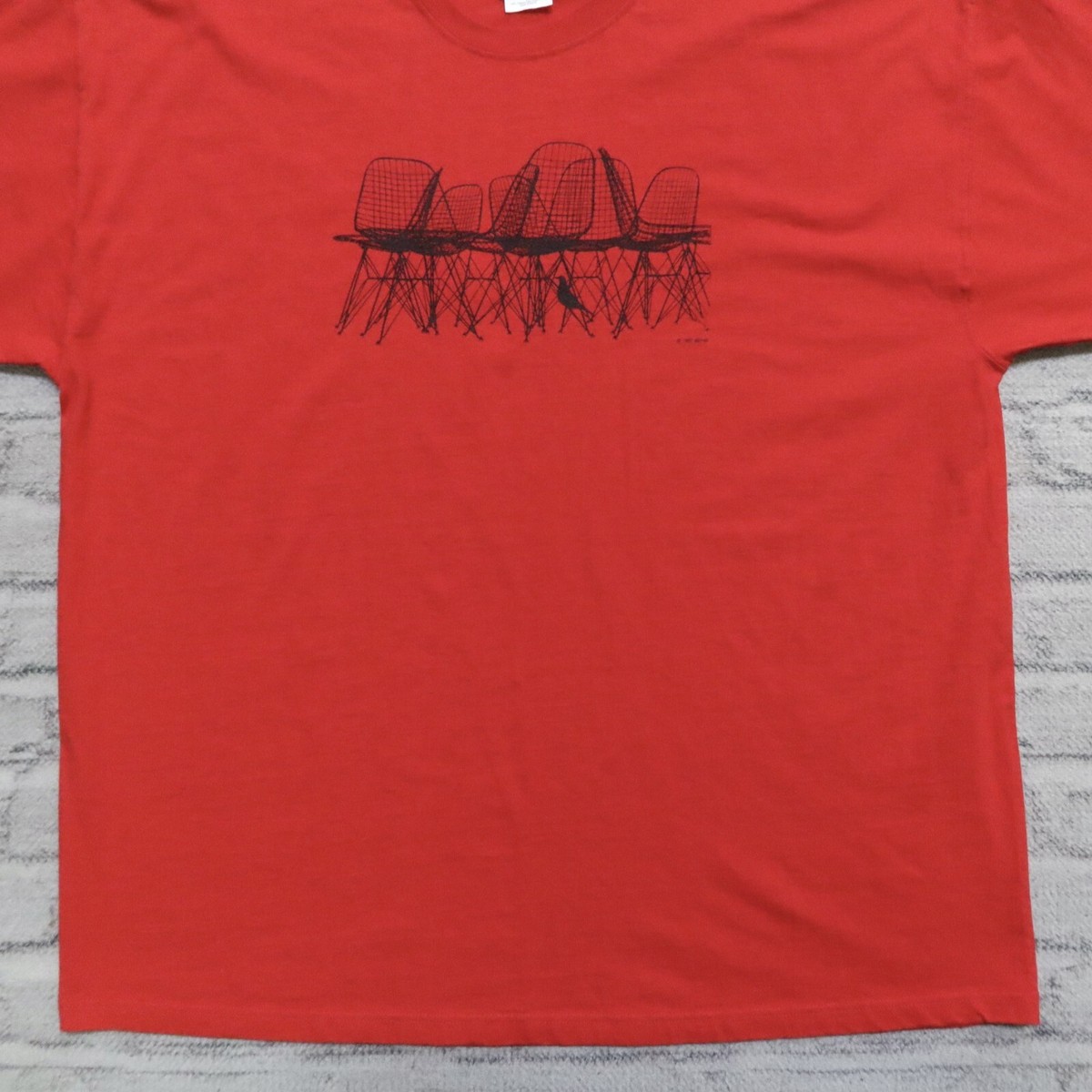 eames チェア　椅子　古着　ビンテージTシャツ Vintage 90s Herman Miller Eames Mid Century Modern Chair Art Shirt