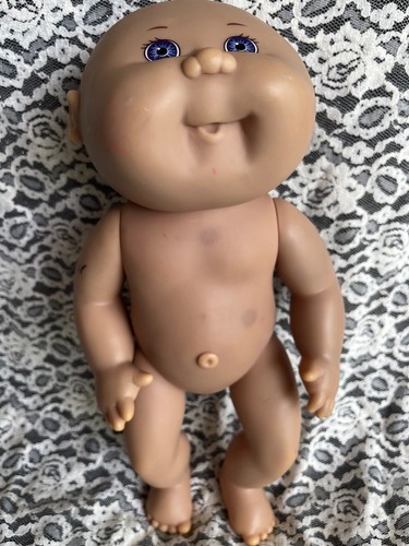 MATTEL'S FIRST EDITION VIOLET EYES BABY CABBAGE PATCH DOLL HARD PLASTIC 1988 - Picture 2 of 10