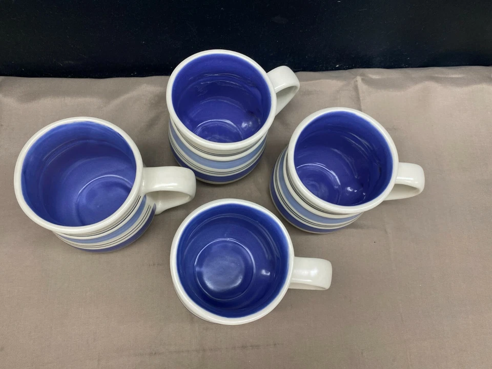 Conjunto de 4 ~ Canecas Pfaltzgraff "RIO" ~ Feitas no México ~ 4" de altura - Imagem 4 de 4