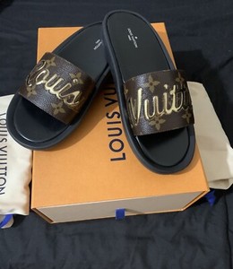 lv sunbath flat mule