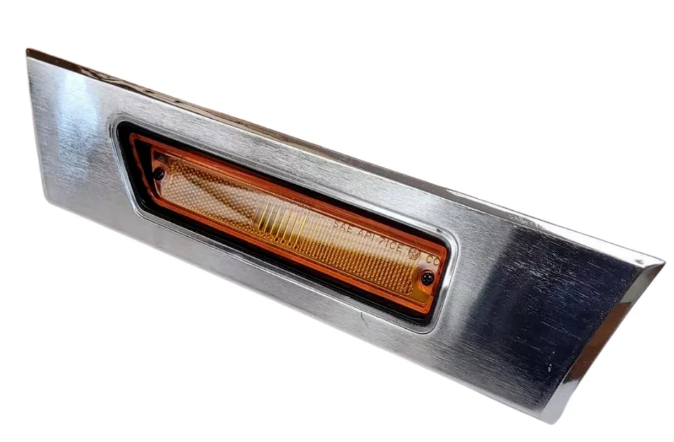 Chrysler New Yorker 1973 lámpara de luz de señalización lateral izquierda del conductor 3679101 nuevo en stock Foto 2 de 4