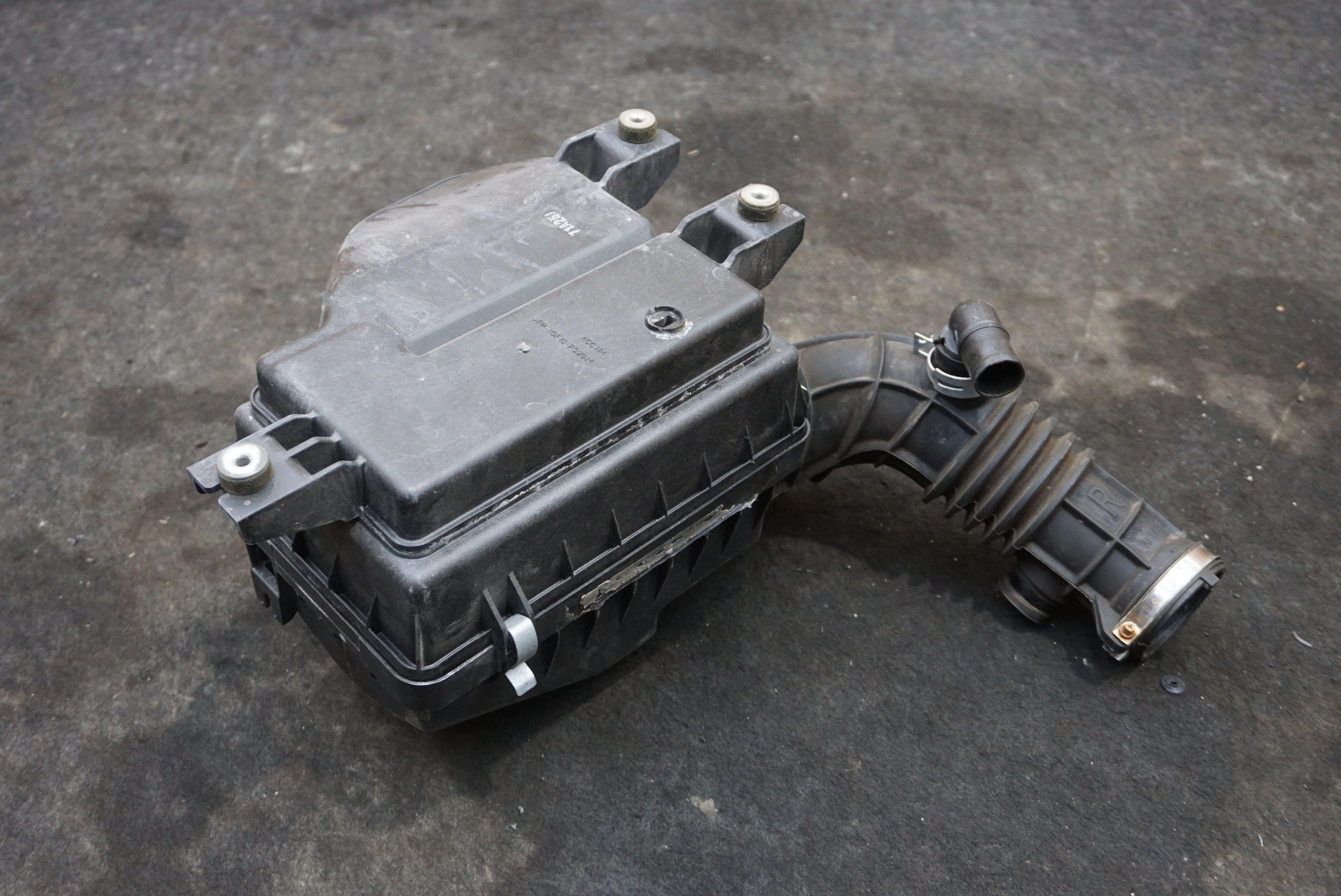 Right Side Engine Air Cleaner Filter OEM 17201-58g-a00 Acura NSX 2017-20