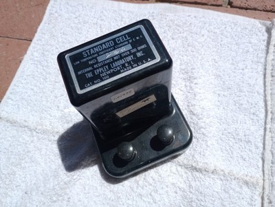 Eppley Laboratory Standard  CELL  DC Voltage Cell 500 OHM