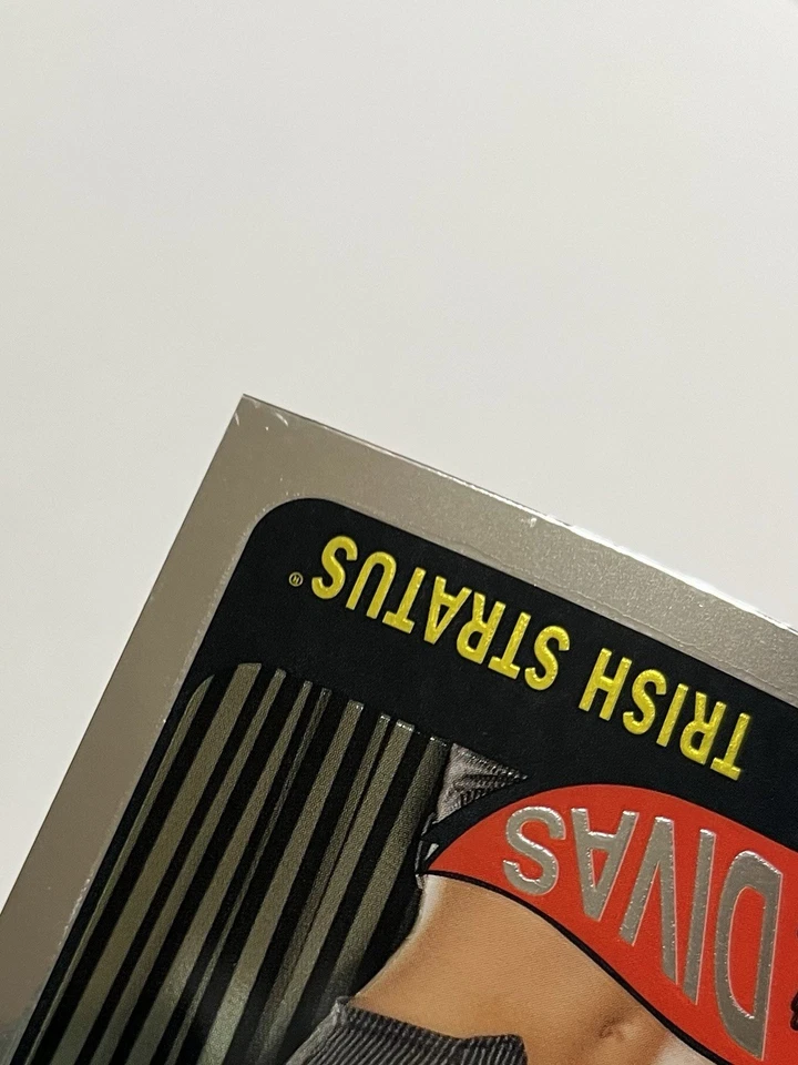 Trish Stratus 2006 Topps Chrome WWE Heritage #60 Diva Wrestling Trading Card - Image 3 of 4