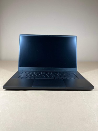 Razer Blade 15 RZ09-0369AE22 15,6" i7-10750H 16 GB RAM 512 GB SSD GeForce RTX 3060 - Foto 6 di 20