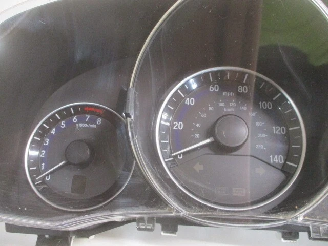 Velocímetro Honda Fit Speedo Cluster MPH 105K OEM LKQ Foto 2 de 4