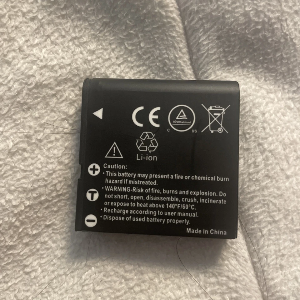 Cargador de batería de iones de litio Pentax LB-060 para cámaras réflex digitales Foto 3 de 4