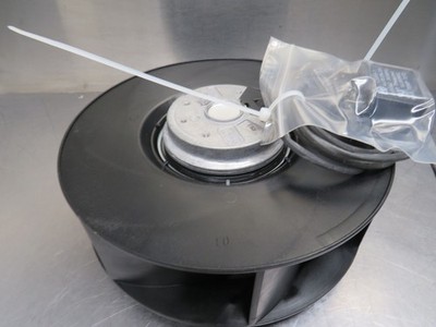 Ebmpapst R2E225-BD92-37 Fan