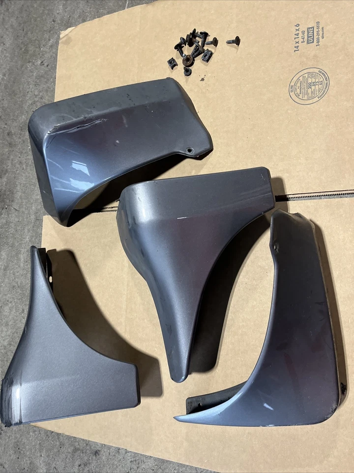 Nissan 350Z 2003 2008 guardabarros trasero derecho derecho OEM Foto 3 de 4