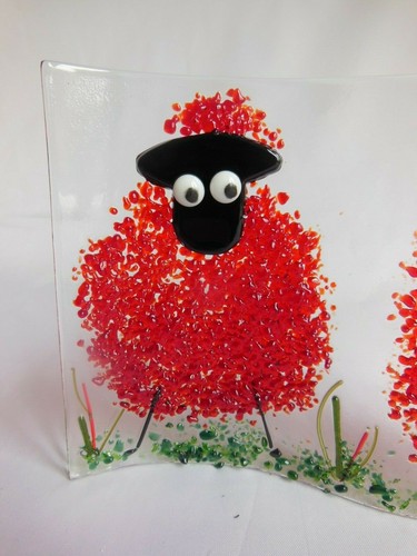 colourful naughty sheep in fused glass. They're freestanding, fun sun catchers - Picture 10 of 73