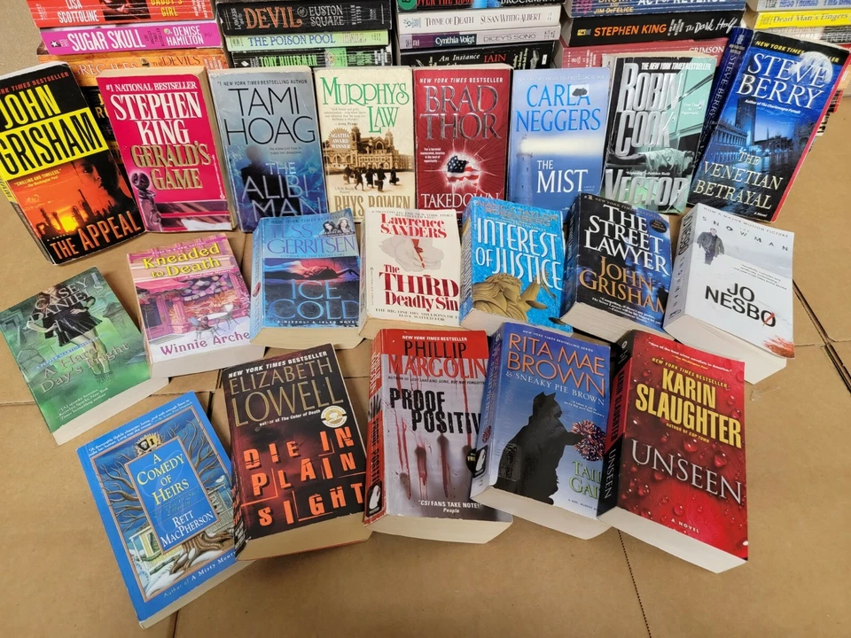 Lot of 20 Mystery Thriller Fiction Paperbacks Popular Author Books MIX UNSORTED Foto 3 de 4