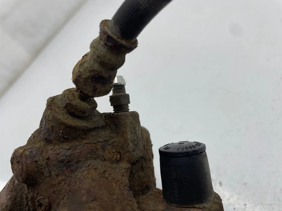 PINZA FRENO PASAJERO DELANTERO IZQUIERDO MAZDA 3 SPORT BL MK2 2.0 GASOLINA 2009-2013 Foto 2 de 4