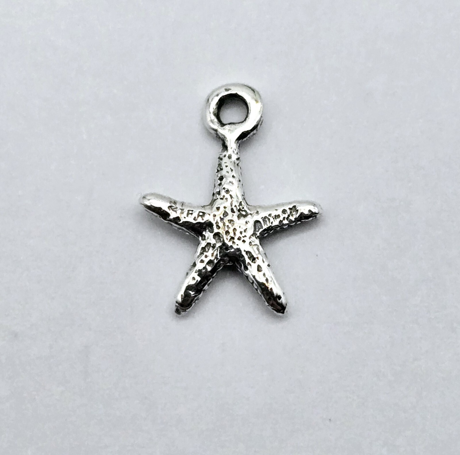 Vintage Sterling Silver Starfish Ocean Sea Life Petite Charm Pendant - 0.5g