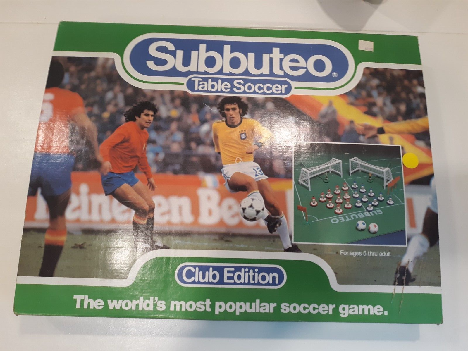 Vintage Subbuteo Table Soccer Game Club Edition NEVER USED COMPLETE W  PAPERWORK