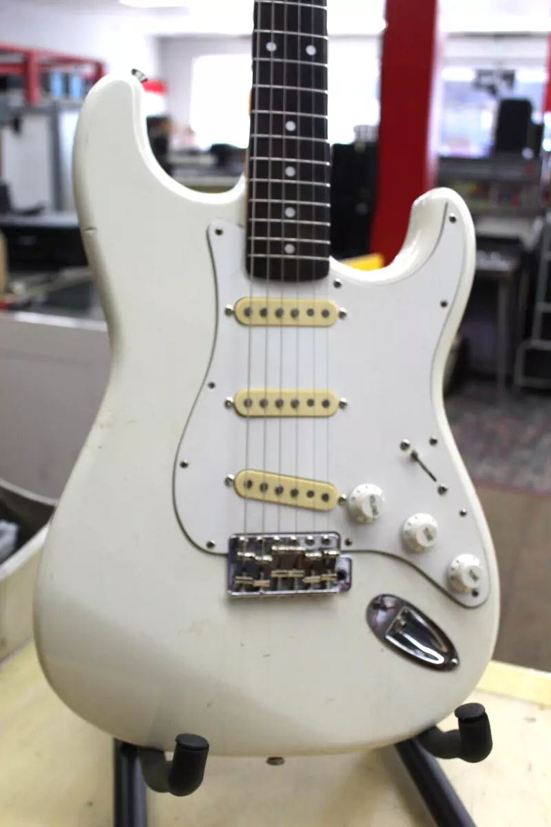 Wayne's world squier outlet
