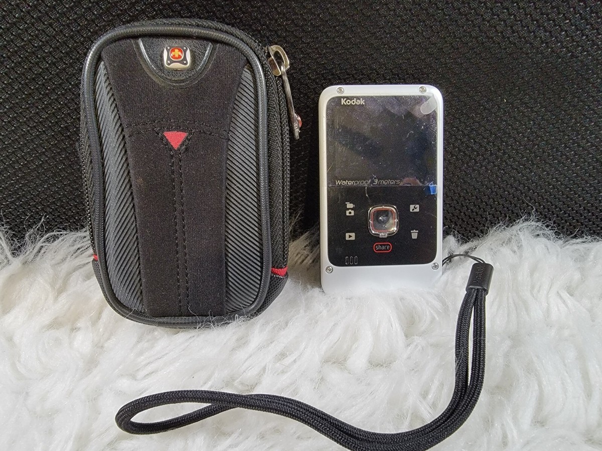 Kodak PlayFull Ze2 Waterproof Video Camera (White), Bundle | eBay