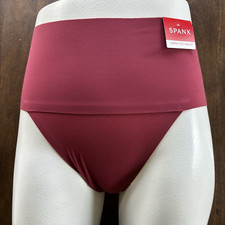 Spanx Undie-Tectable Thong Panty Large Winter Rose SP0115 - NWT