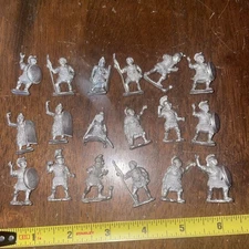 Metal Miniatures Loose Figures D&D Lot Of 18 Essex Collection Warriors/Soldiers