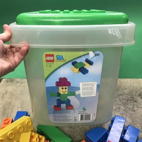 Lego Duplo Quatro 5357 Bucket - Large Chunky Bricks Compete W/Container Tub
