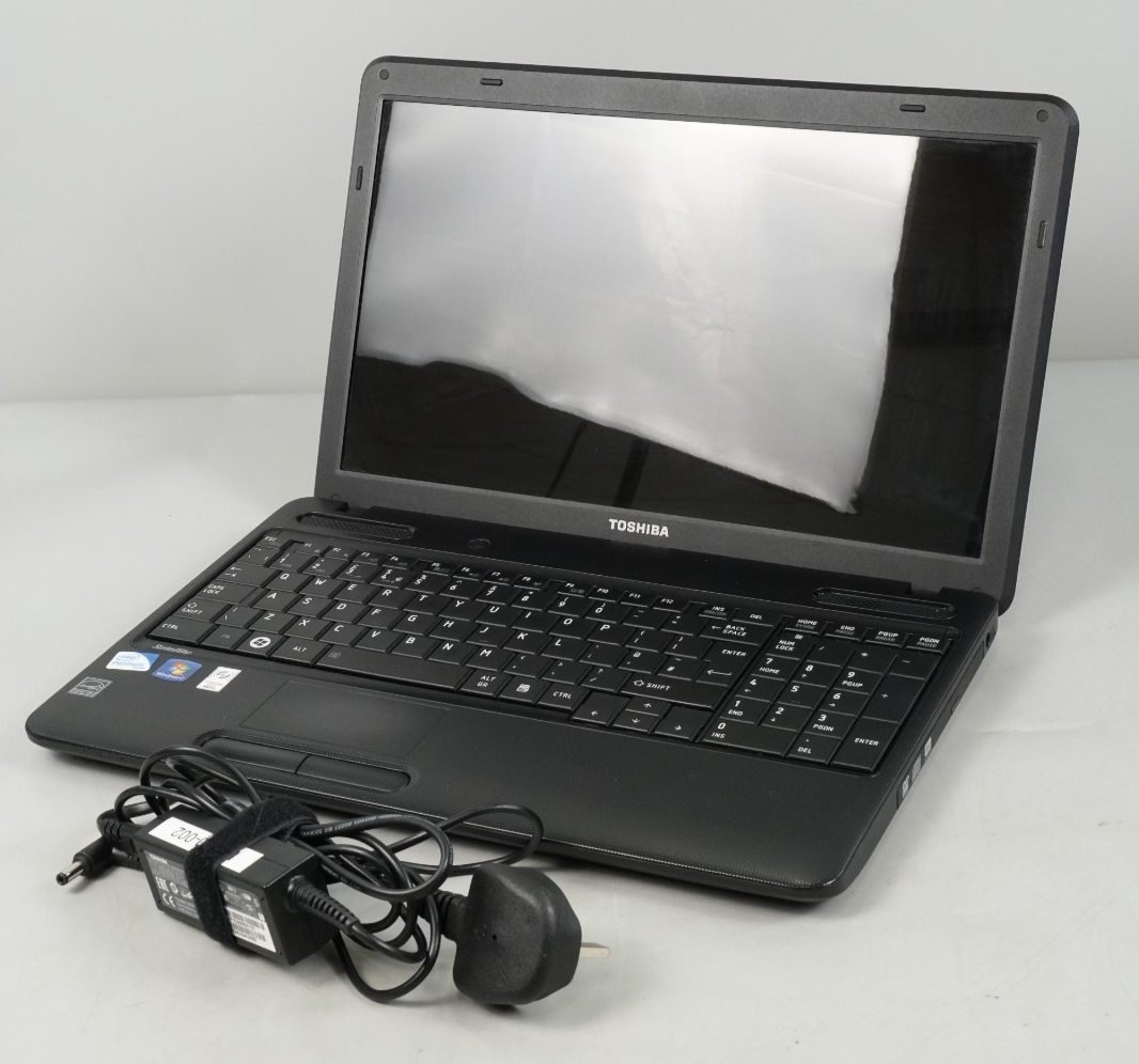TOSHIBA SATELLITE C650-166, Dual Core T4500 2.3GHz, 4GB RAM, 128GB