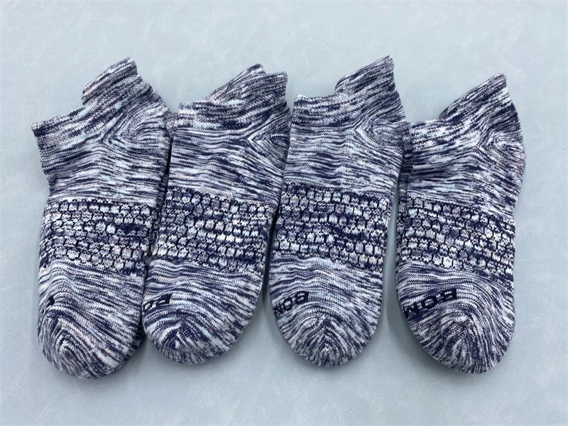 4 Pairs Bombas Women's Size M 8-10.5 Solid Ankle Socks Blue