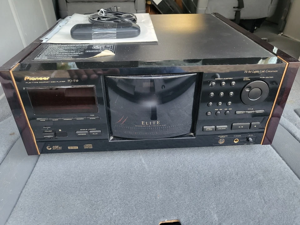 Cambiador de CD de disco PIONEER ELITE PD-F19 300 con control remoto OEM CU-PD101 - Como nuevo probado Foto 2 de 4