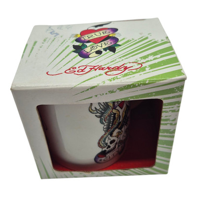 Ed Hardy Tasse  True Love / Love Kills Slowly    Original in Box   Rogue Monk