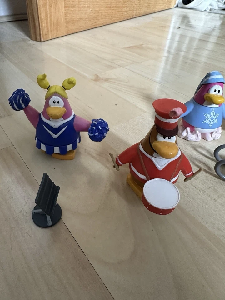 Фигурки пингвинов Disney Club  - Изображение 2 из 4