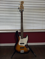Squier Precision Bass Standard 4-String RH Solid Body Sunburst w/Stand