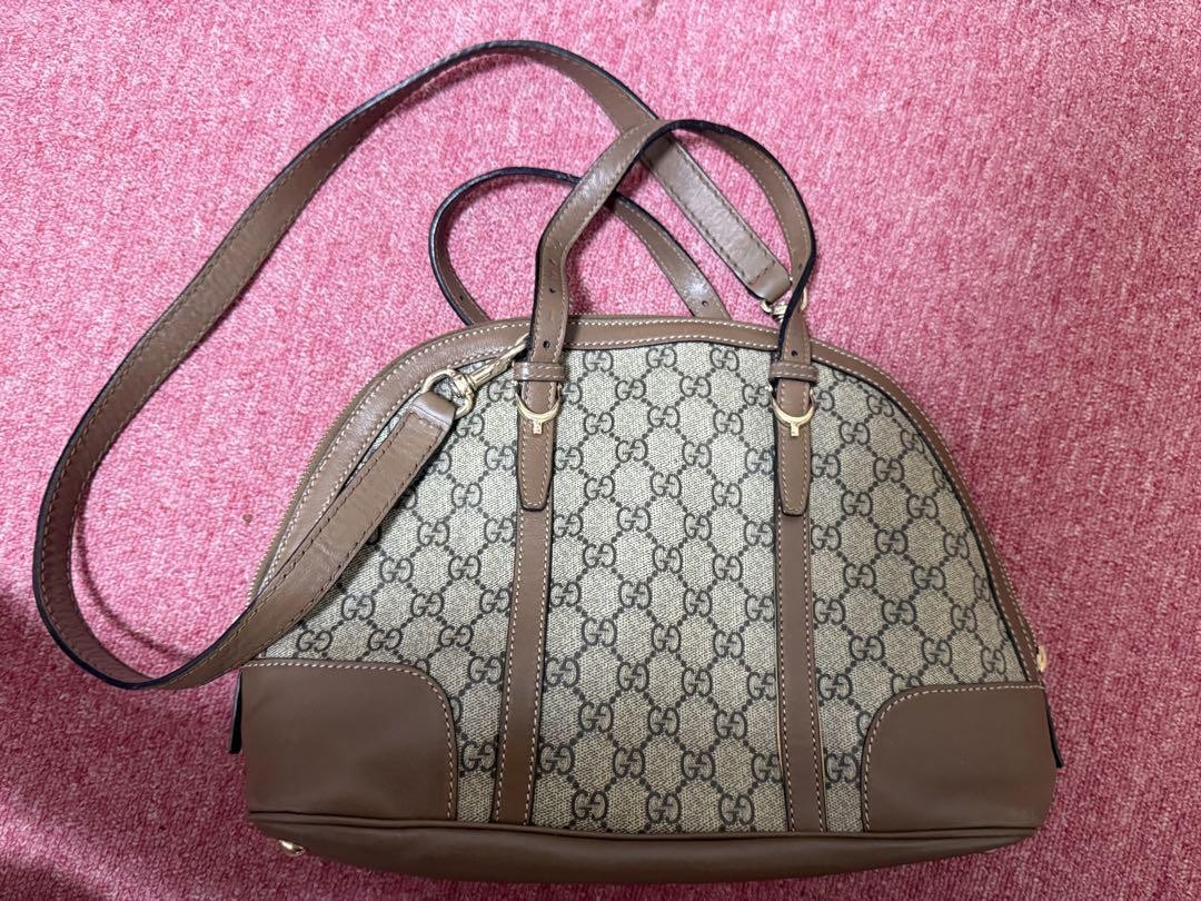 Vintage GUCCI GG Canvas Shoulder Bag for Women - Pre-Owned