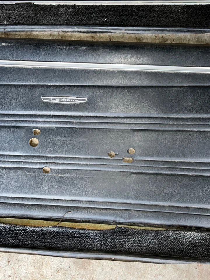 Pontiac Lemans GTO LH RH originales OEM GM 1968 paneles de moldura de puerta negros 68 Foto 3 de 4