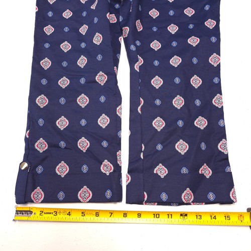 Dana Buchman marineblau Medaillon Rollriegel Twill schlankmachende Caprihose Large - Bild 13 von 13