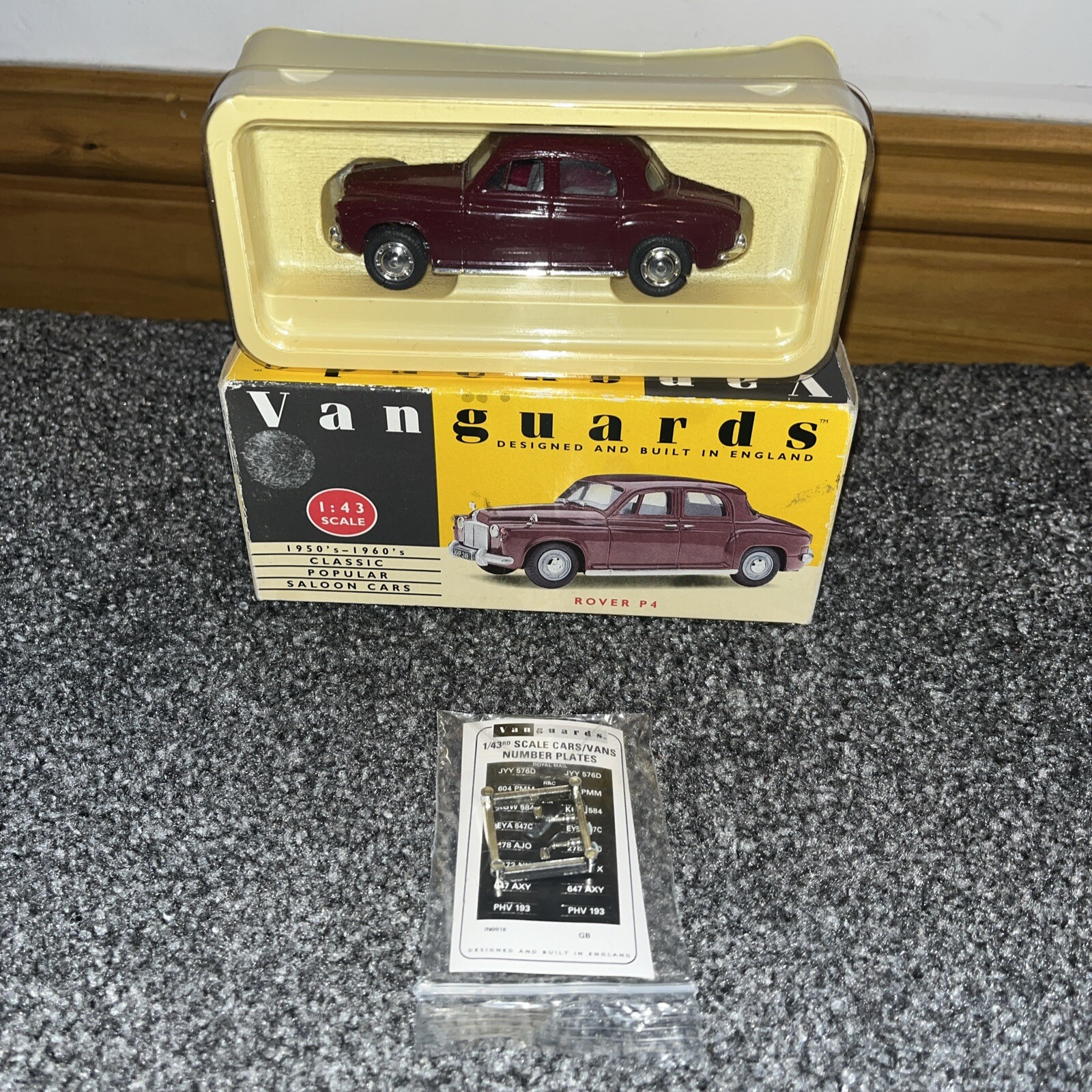 レア Rover P4 ワインレッド 1:43 Vanguards レア Rover P4 ワイン