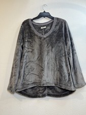 UGG Women s Sz L Long Sleeve V-Neck Fleece Pullover Sweatshirt