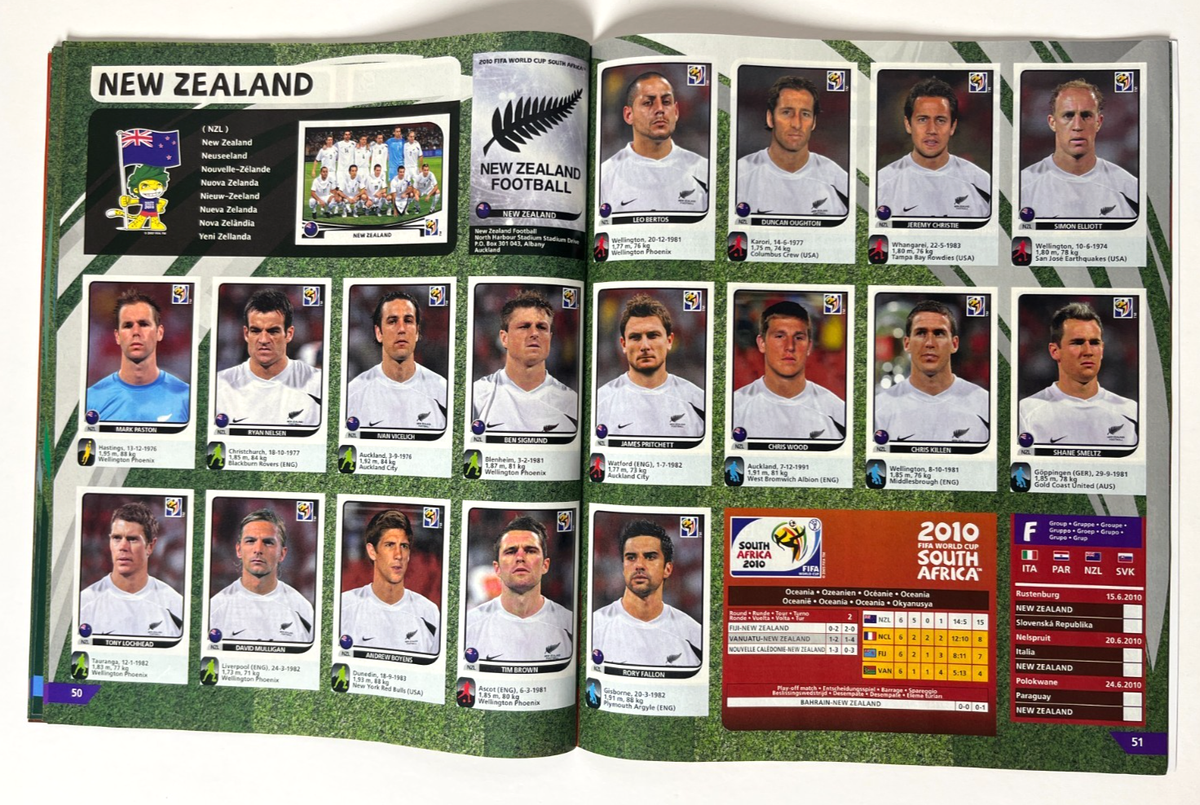 ALBUM FIFA World Cup SOUTH AFRICA 2010 PANINI Complete Magazine
