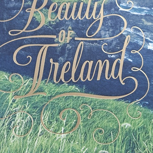 Hallmark St. Patrick's Day Greeting Card Beauty Ireland Green Gold - Picture 2 of 10