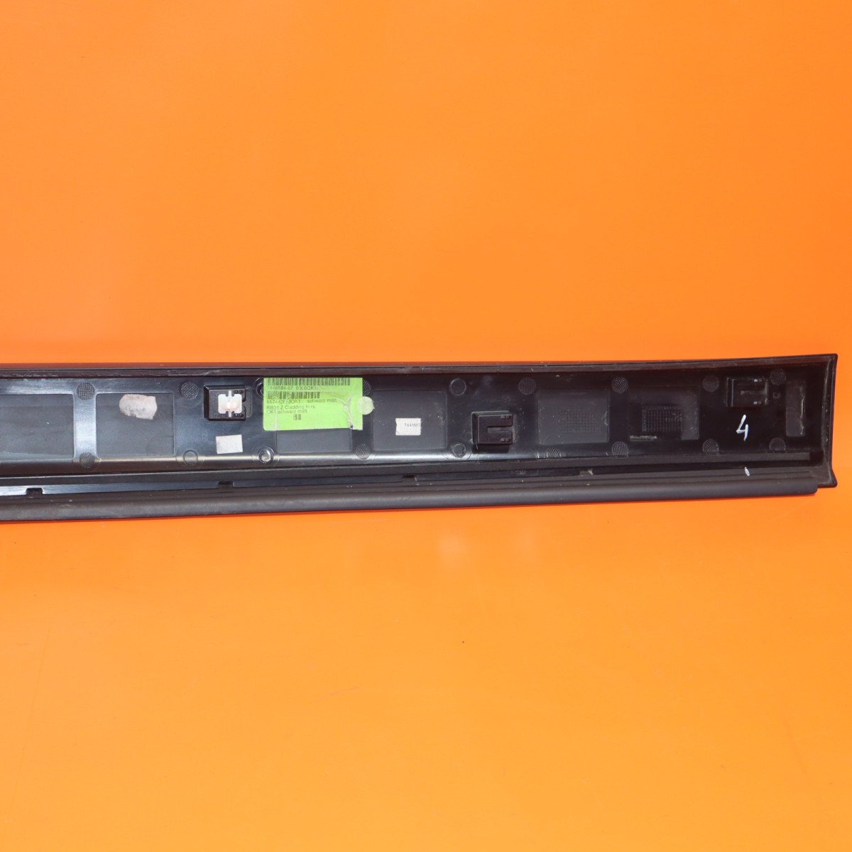 Rolls-Royce Cullinan 2017-2021 Rear Right Body molding P/N 51137448584