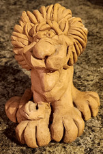 Vintage 1973 Kersten Brothers Big Paw Lion Ceramic Figurine.