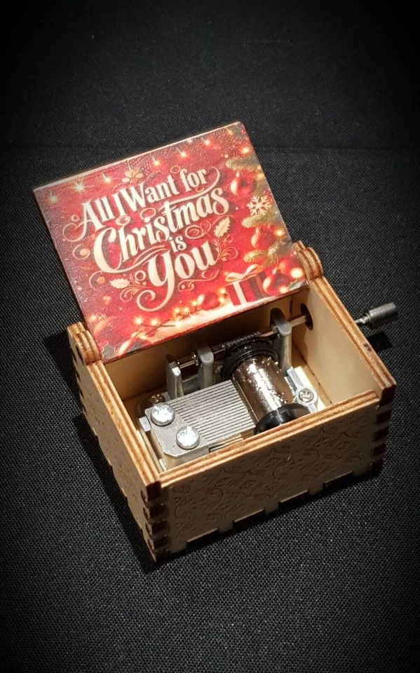 BREIZH LIZENZ Mariah Carey Holz Spieluhr – personalisierbar