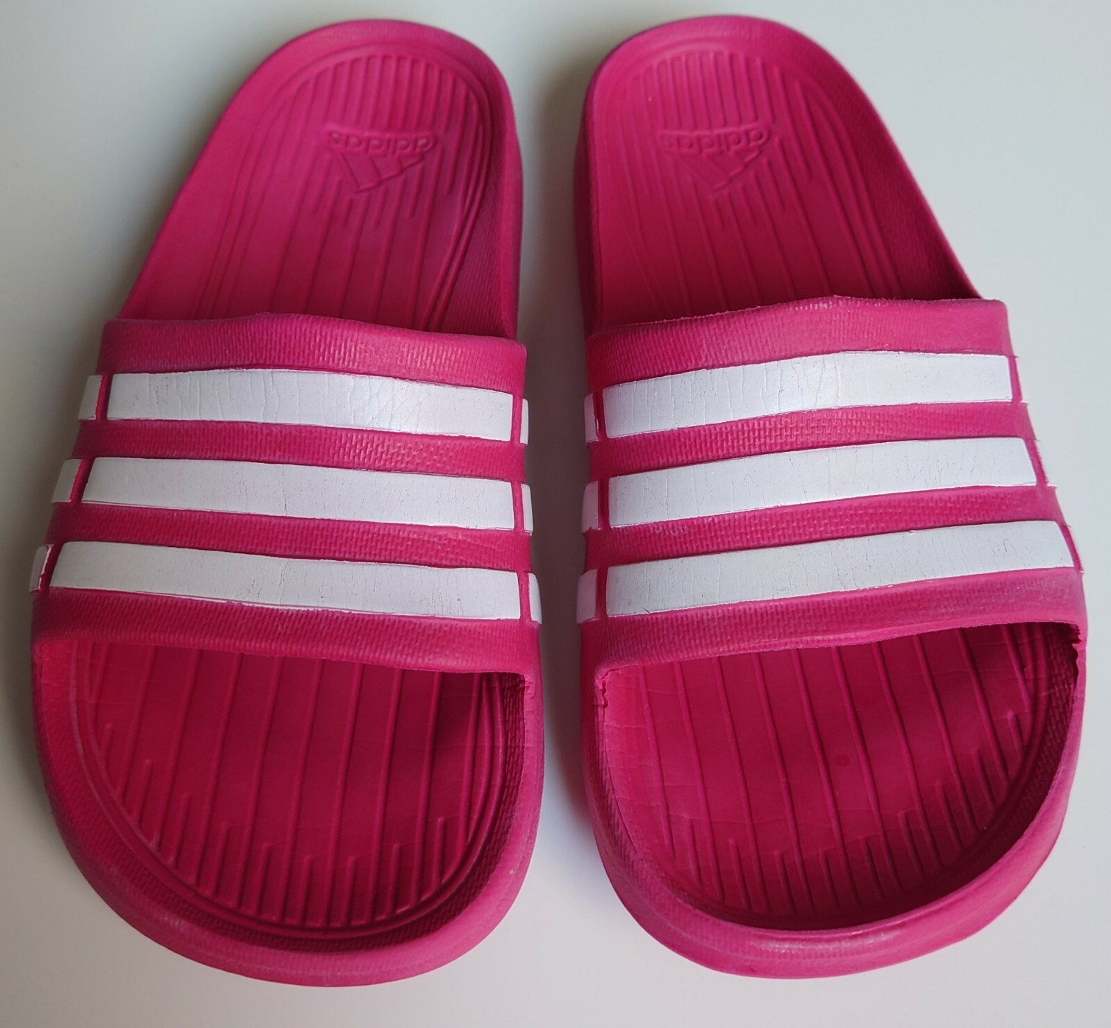 adidas pink slippers