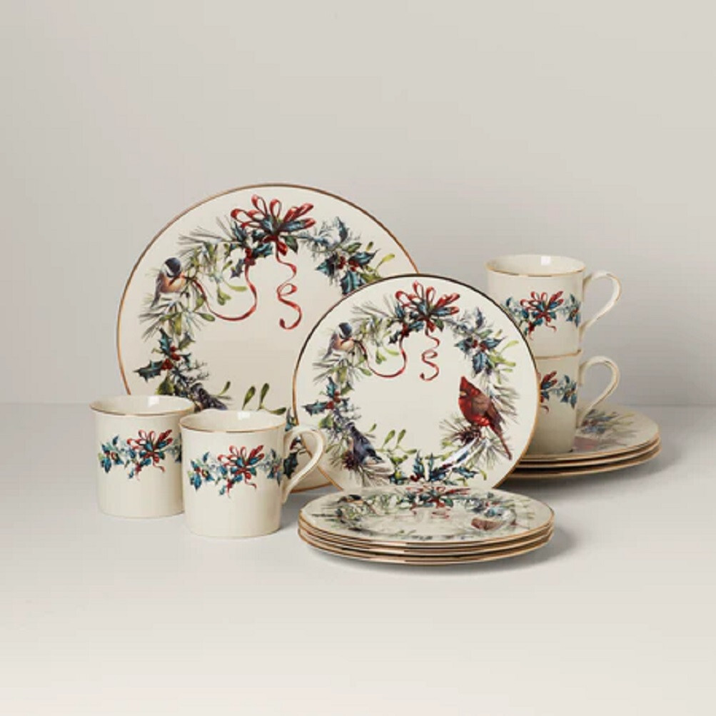 Lenox China WINTER GREETINGS  Christmas 12 Piece Dinnerware 