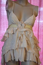 Pretty top with multiple ruffles in silk salmon HIGH USE size 42 NEW WITH TAGS