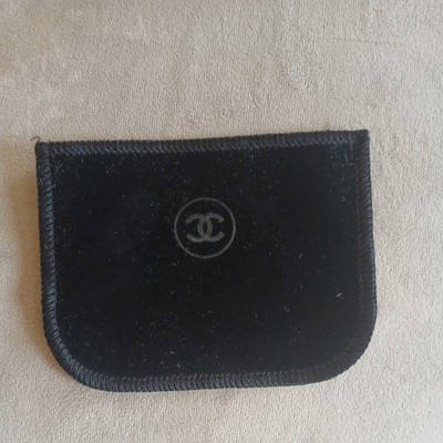 Chanel Beauty Pouch Schwarz Samt Mini Makeup Beauty Kosmetiktasche ca. 8cm x 6