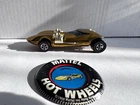 Vintage Hot Wheels Twinmill 1969 1:64 Gold Diecast Car, Year of Manufacture 1969